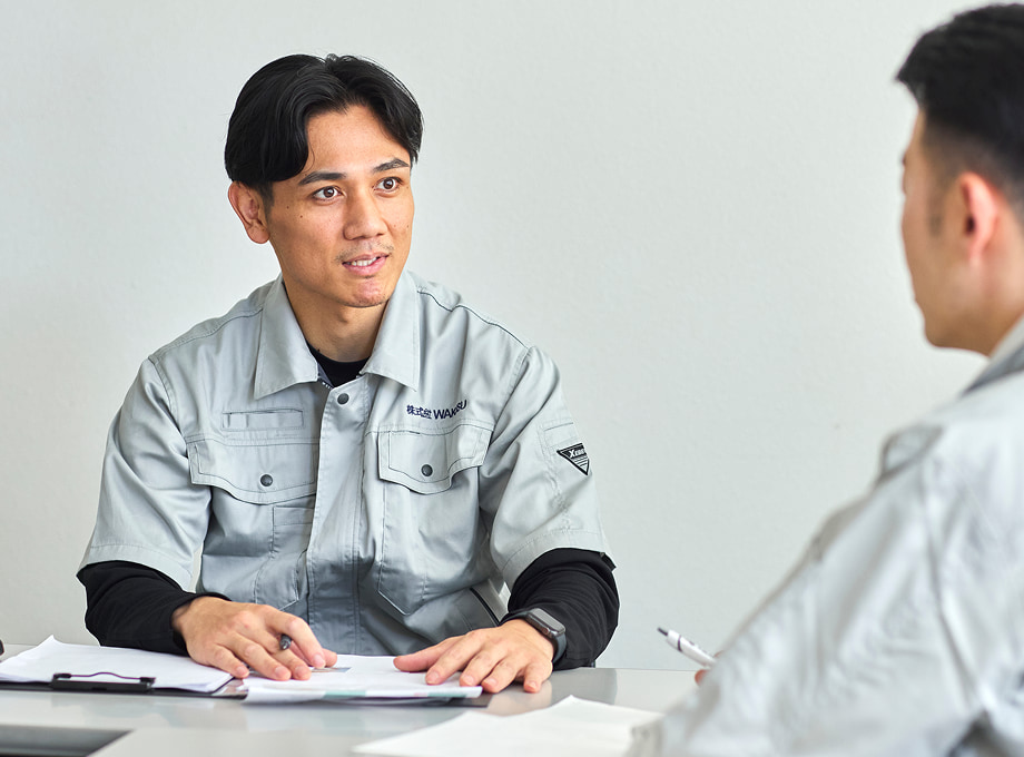 福岡・佐賀の管理会社様に給湯器交換の対応を説明する代表